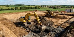 Travaux de terrassement sur un terrain